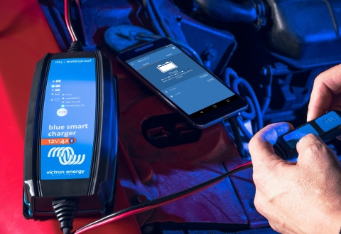 Kempingowe ABC cz.2 czyli o ładowarkach i ładowaniu